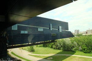 Guthrie Theater.